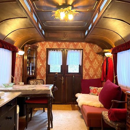 Historischer Zirkuswagen Mit Terrasse Und Blick Ins Gruene Вітценгаузен Екстер'єр фото