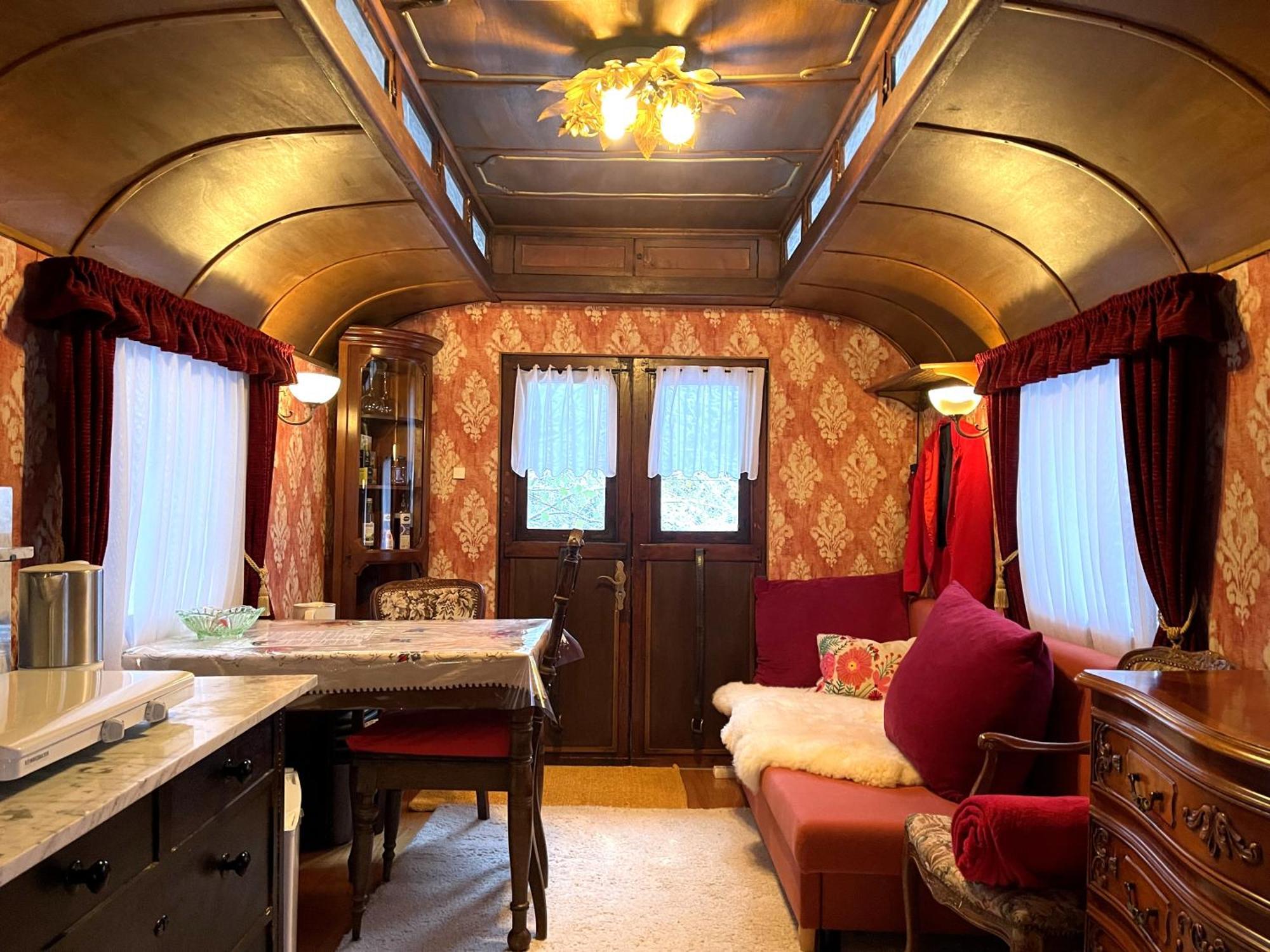 Historischer Zirkuswagen Mit Terrasse Und Blick Ins Gruene Вітценгаузен Екстер'єр фото