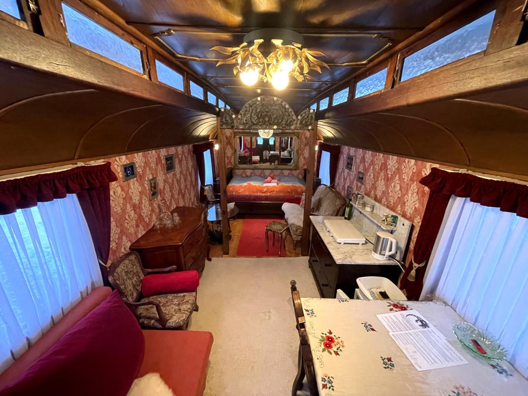 Historischer Zirkuswagen Mit Terrasse Und Blick Ins Gruene Вітценгаузен Екстер'єр фото